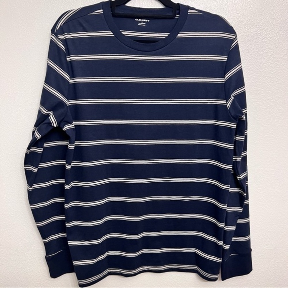 Old Navy Men's Blue and White Striped Long Sleeve Tee - Picture 2 of 9